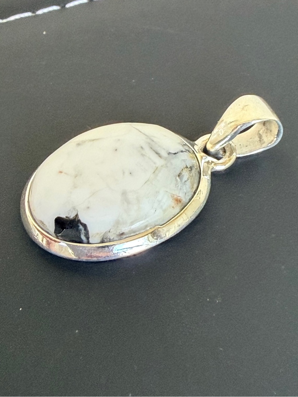 925 Sterling Silver White Buffalo Oval Pendant - Picture 7 of 12